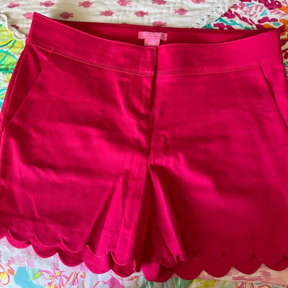 Isaac Mizrahi Barbie pink scalloped shorts size 10